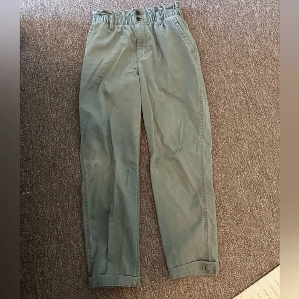 Women’s High-Waisted Ruffle Pants - Universal Thread